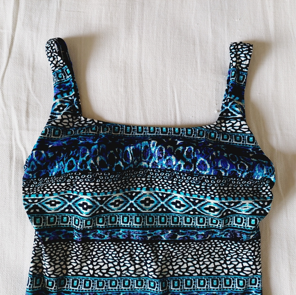 Robby Len One piece swimsuit size 10. - Picture 2 of 16